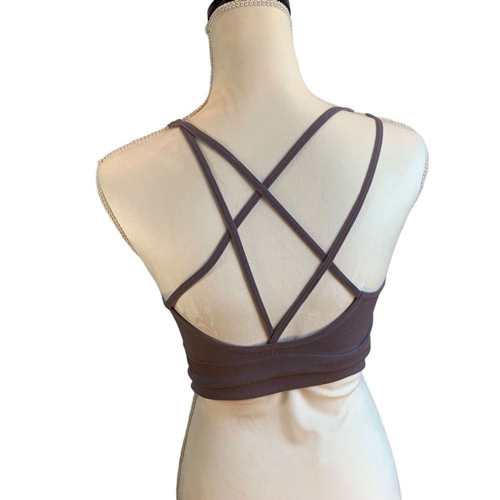 Girls NWOT Crop top straps back purple xl - Picture 3 of 4
